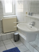 Appartement 5: Duschbad